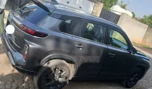 Toyota Urban Cruiser 2023 Gray