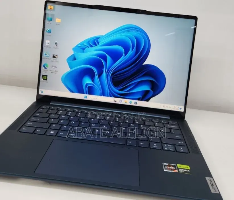 New Laptop Lenovo Yoga C740 16GB AMD Ryzen 7 SSD 512GB
