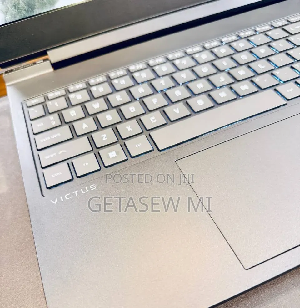 New Laptop HP Victus 16 16GB Intel Core i7 SSD 1T