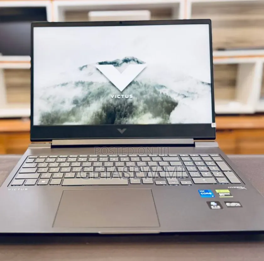 New Laptop HP Victus 16 16GB Intel Core i7 SSD 1T