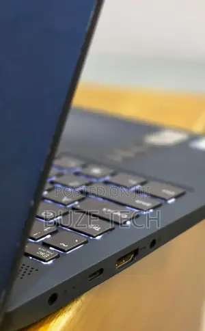 New Laptop Lenovo 12GB Intel Core i7 SSD 512GB