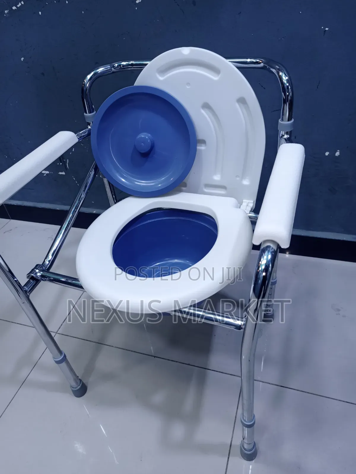 Toilet Chair Foldable Commode