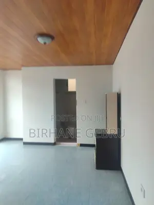 4bdrm House in G+1 House, Bole for rent