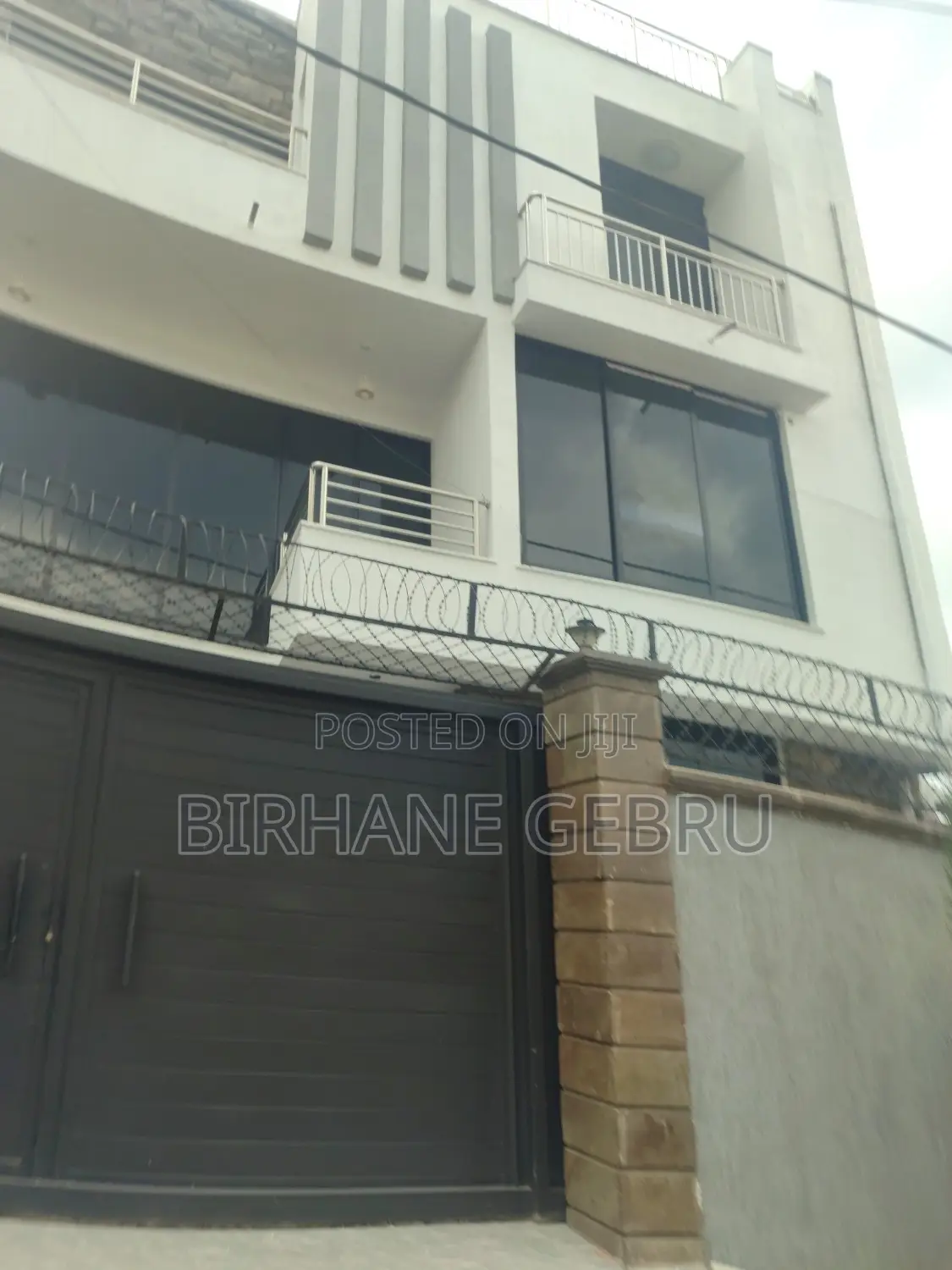 4bdrm House in G+1 House, Bole for rent
