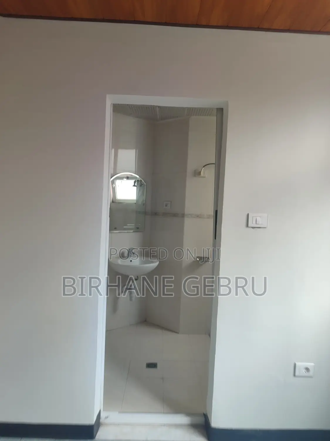 4bdrm House in G+1 House, Bole for rent