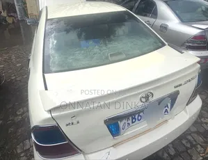 Toyota Corolla 2006 Ivory