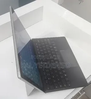 New Laptop Microsoft Surface Pro 9 8GB Intel Core i5 SSD 256GB