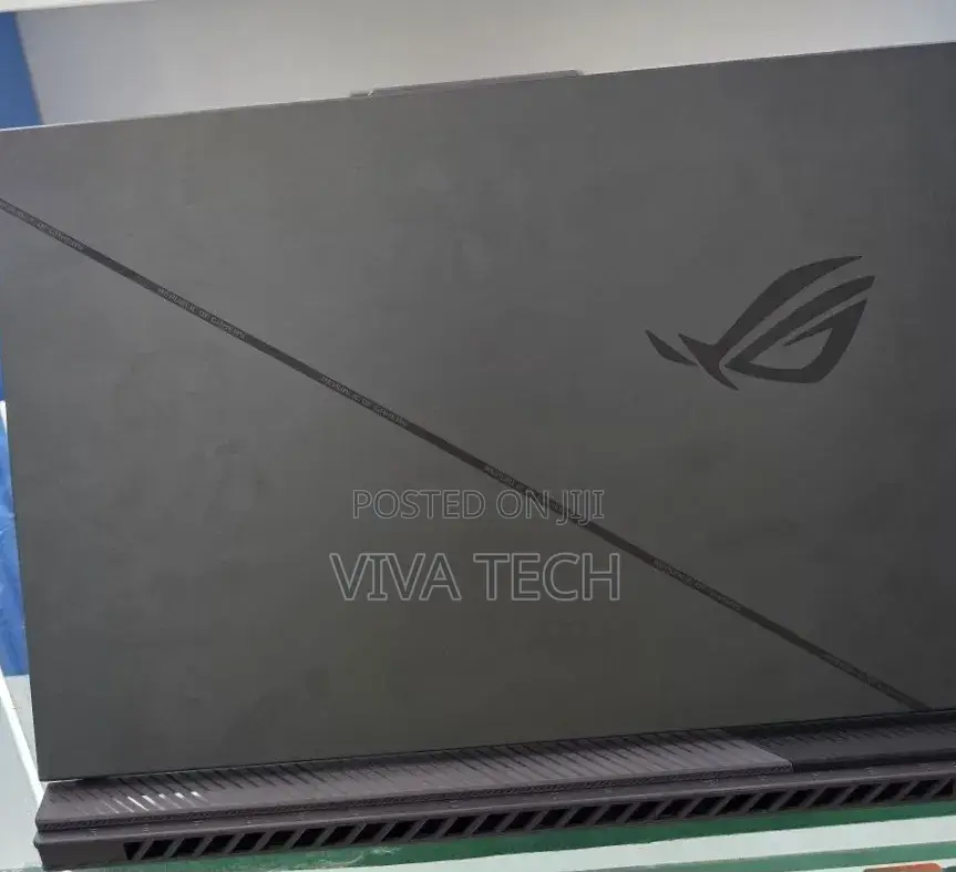 New Laptop Asus ROG Strix G15 16GB Intel Core i9 SSD 1T