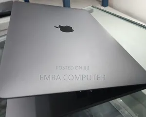 New Laptop Apple MacBook Pro 2019 8GB Intel Core i5 SSD 256GB