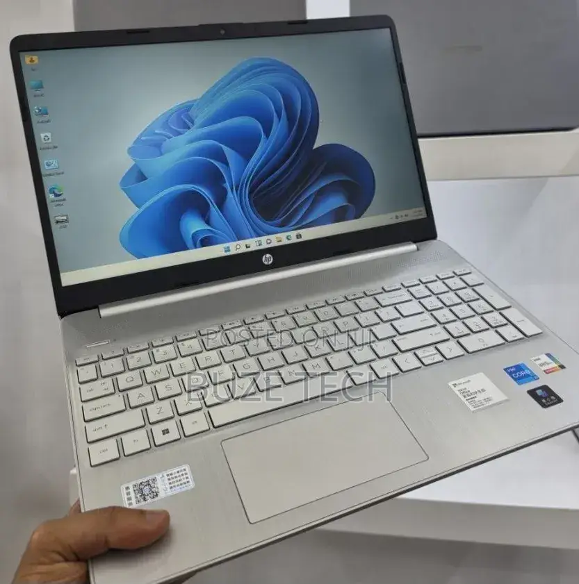 New Laptop HP Stream Notebook 16GB Intel Core i5 SSD 512GB