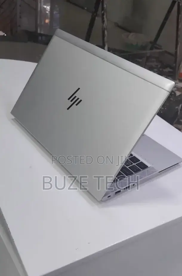 New Laptop HP EliteBook 830 G8 16GB Intel Core i5 SSD 512GB