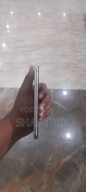 Apple iPhone X 256 GB White