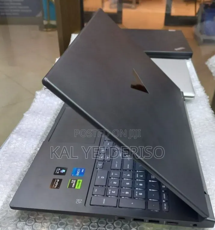 New Laptop HP Victus 16 16GB Intel Core i7 SSD 1T