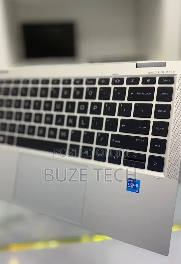 New Laptop HP EliteBook 1040 G8 32GB Intel Core i7 SSD 512GB