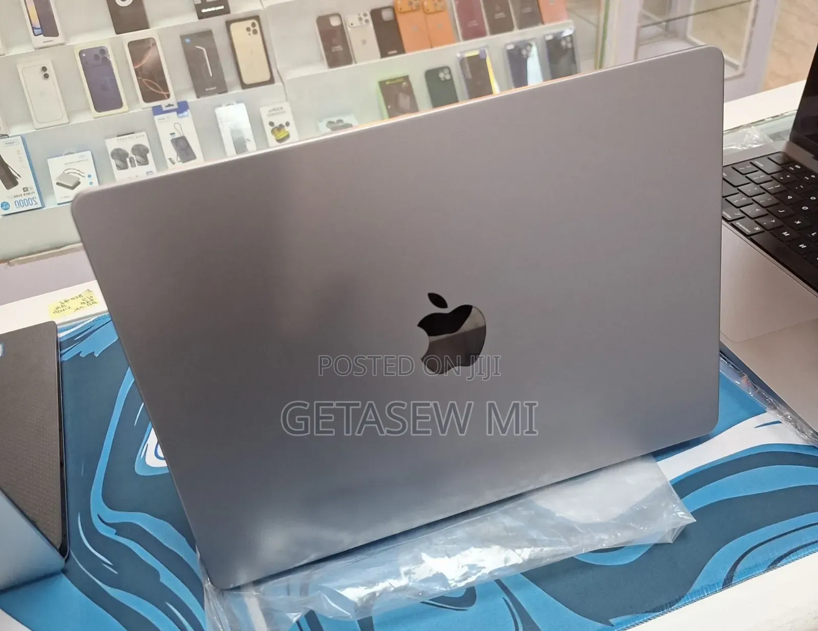 New Laptop Apple MacBook Pro 2021 M1 16GB Apple M1 SSD 512GB