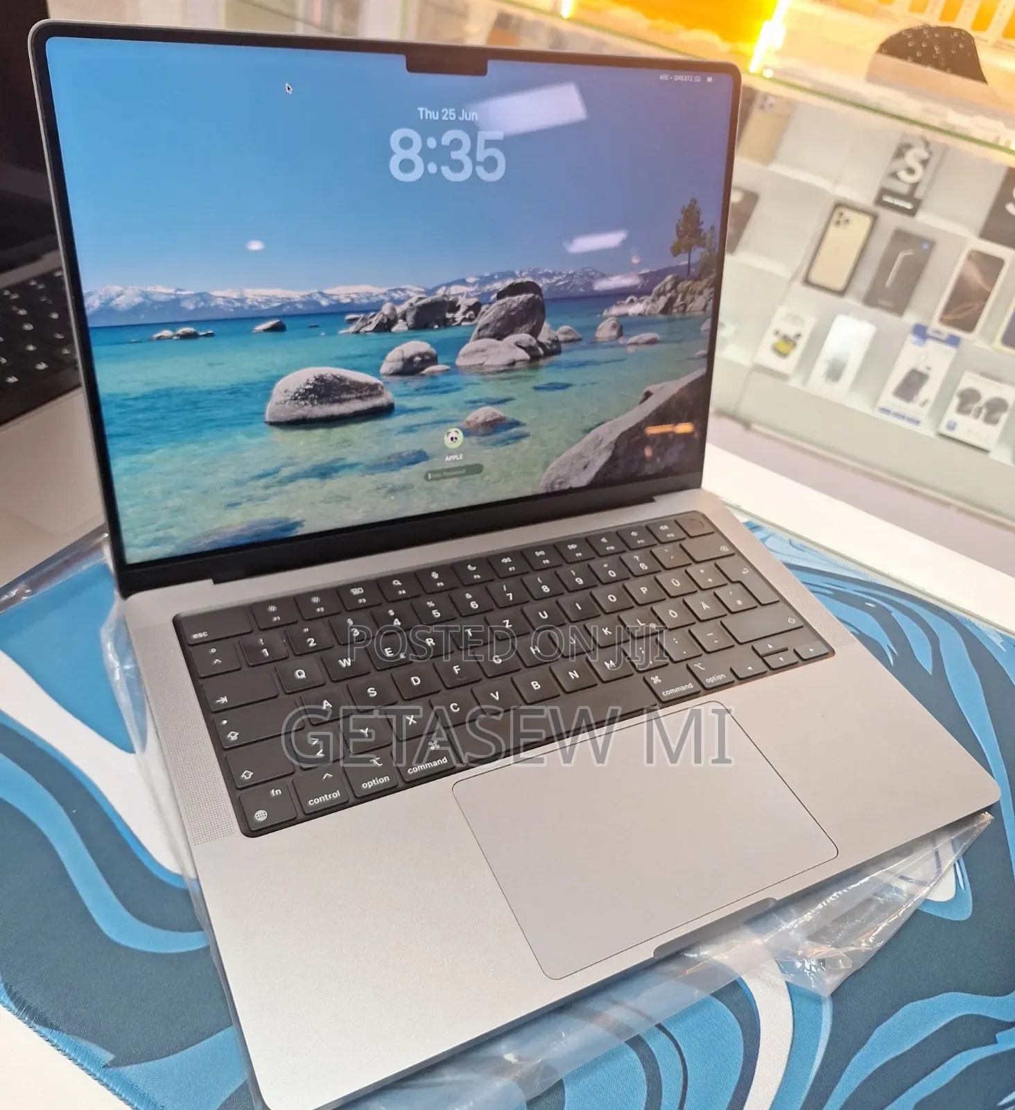 New Laptop Apple MacBook Pro 2021 M1 16GB Apple M1 SSD 512GB