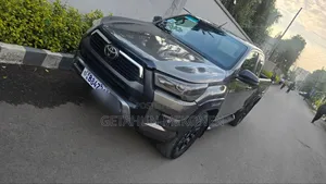 Toyota Hilux 2021