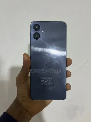 Samsung Galaxy A06 64 GB Black