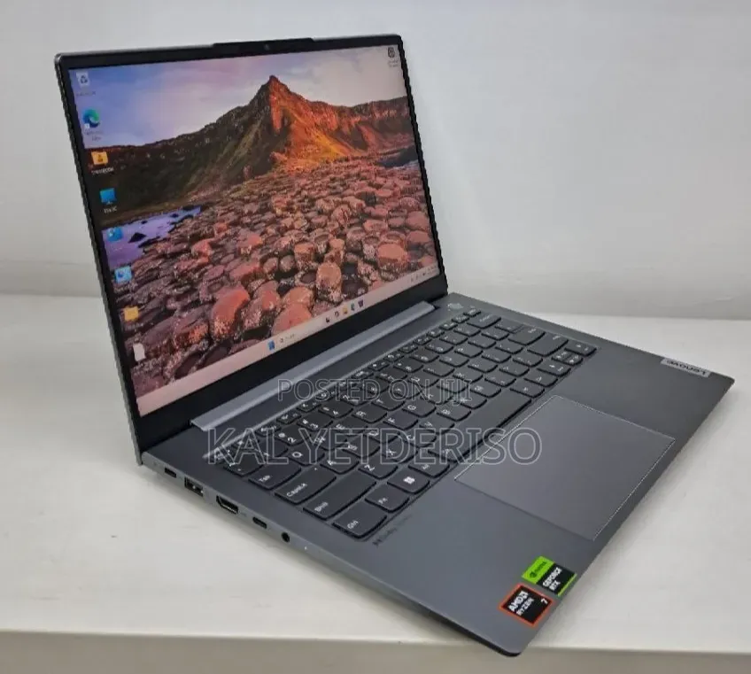 New Laptop Lenovo 32GB SSD 512GB