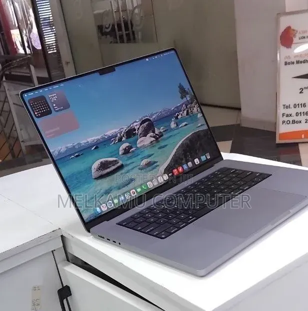 New Laptop Apple MacBook Pro 2021 M1 32GB Apple M1 Pro SSD 1T