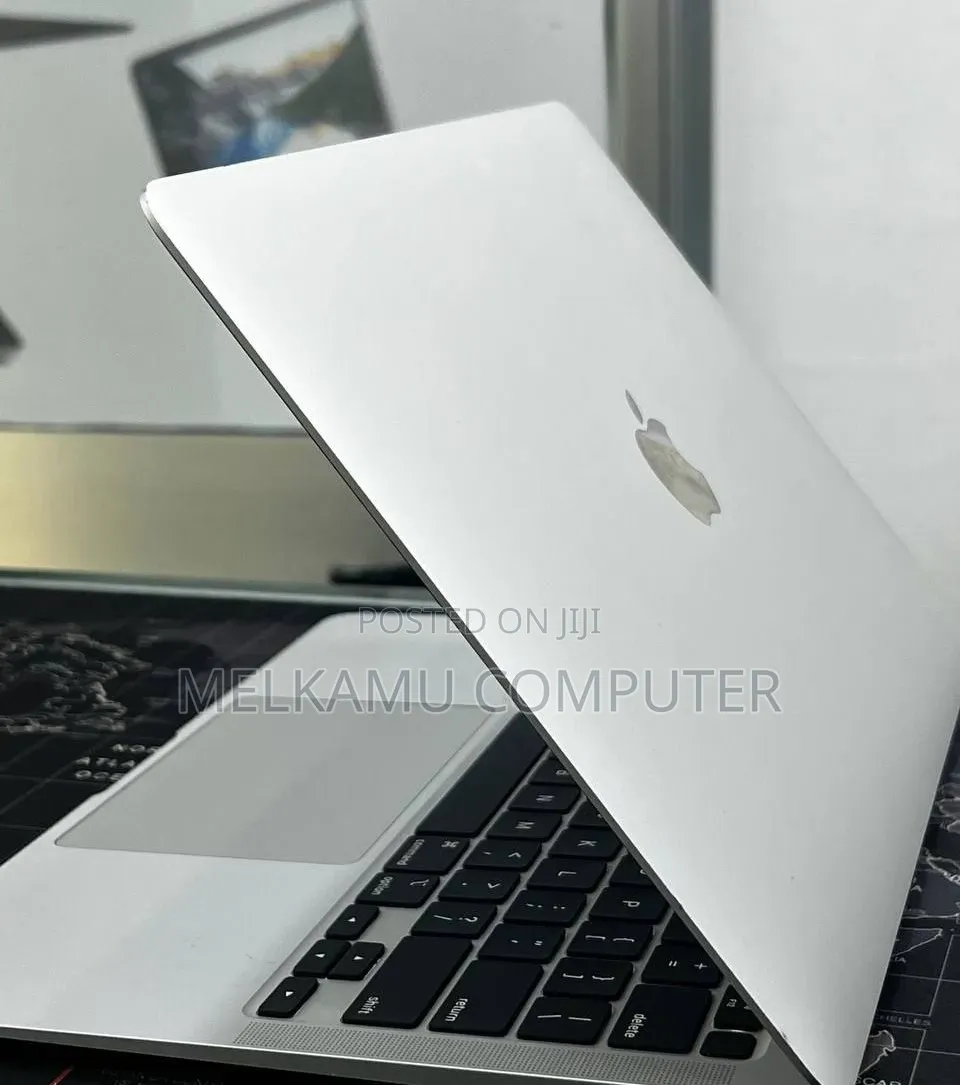 New Laptop Apple MacBook Air 2020 M1 16GB Apple M1 SSD 512GB