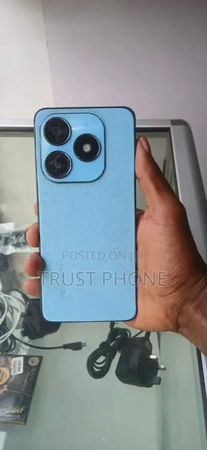 Tecno Spark 20 Pro 256 GB Blue