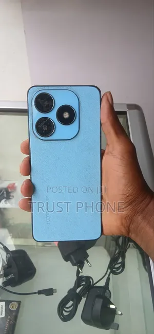 Tecno Spark 20 Pro 256 GB Blue