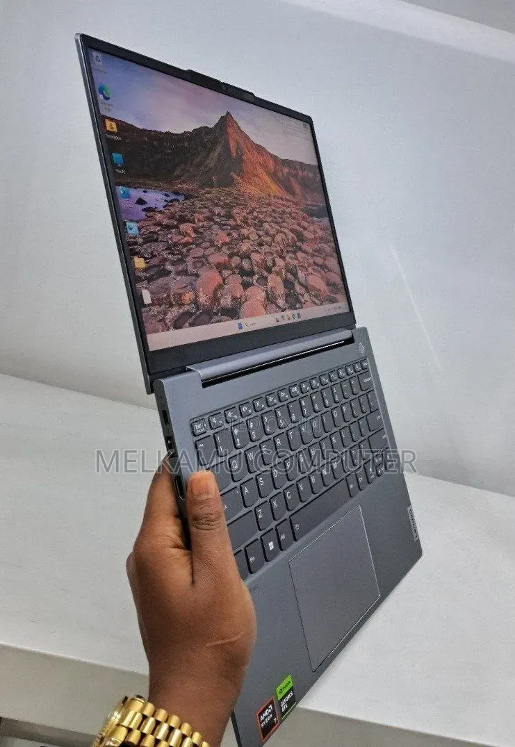 New Laptop Lenovo Thinkbook 14 32GB AMD Ryzen 7 SSD 512GB