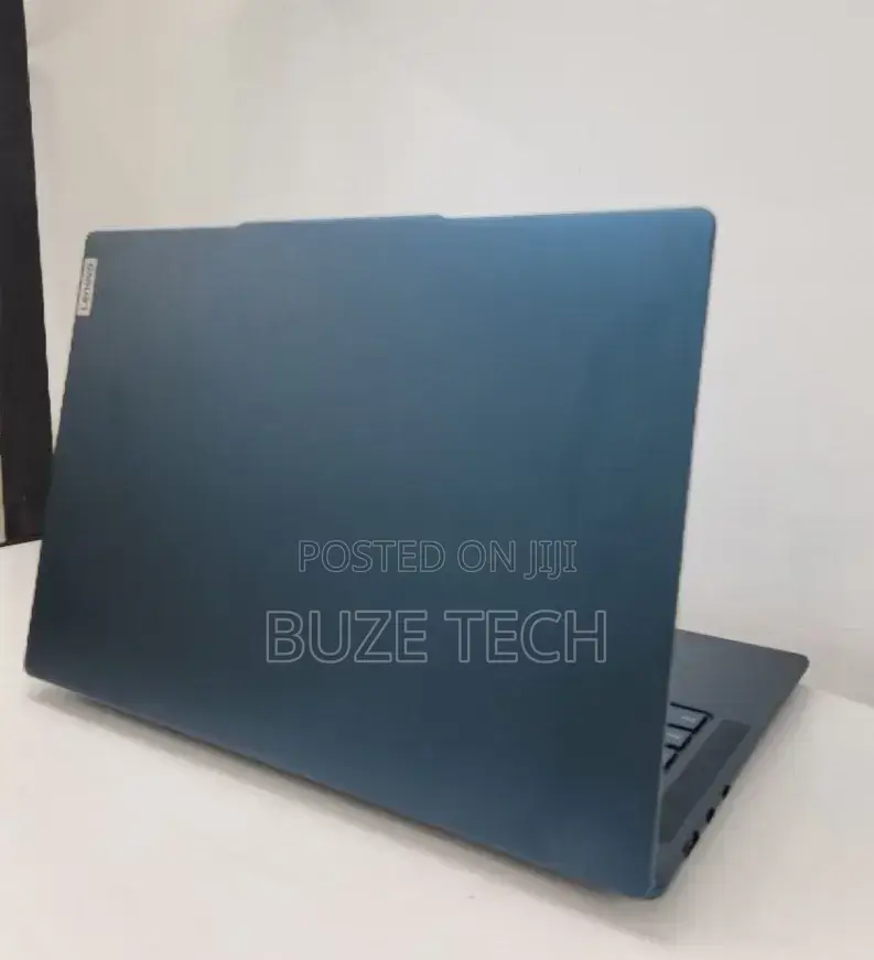 New Laptop Lenovo 16GB AMD Ryzen 7 SSD 512GB