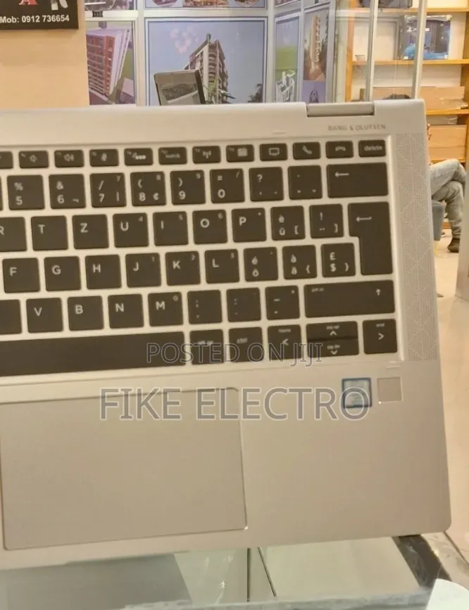New Laptop HP EliteBook x360 1030 G4 16GB Intel Core i5 SSD 512GB