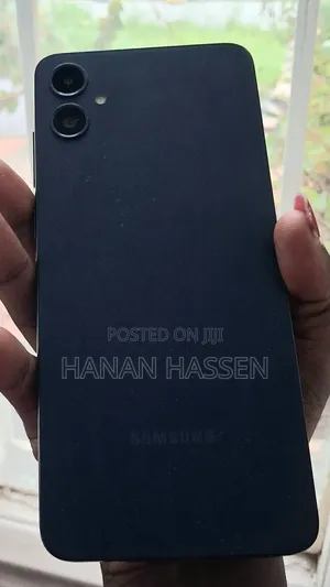 New Samsung Galaxy F05 64 GB Blue