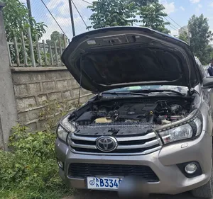 Toyota Hilux 2017 Silver