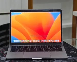 New Laptop Apple MacBook Pro 2017 16GB Intel Core i5 SSD 512GB