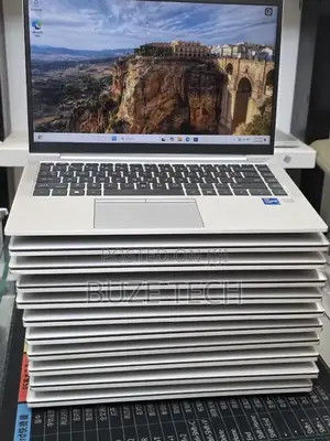 New Laptop HP EliteBook 840 G8 16GB Intel Core i7 SSD 512GB