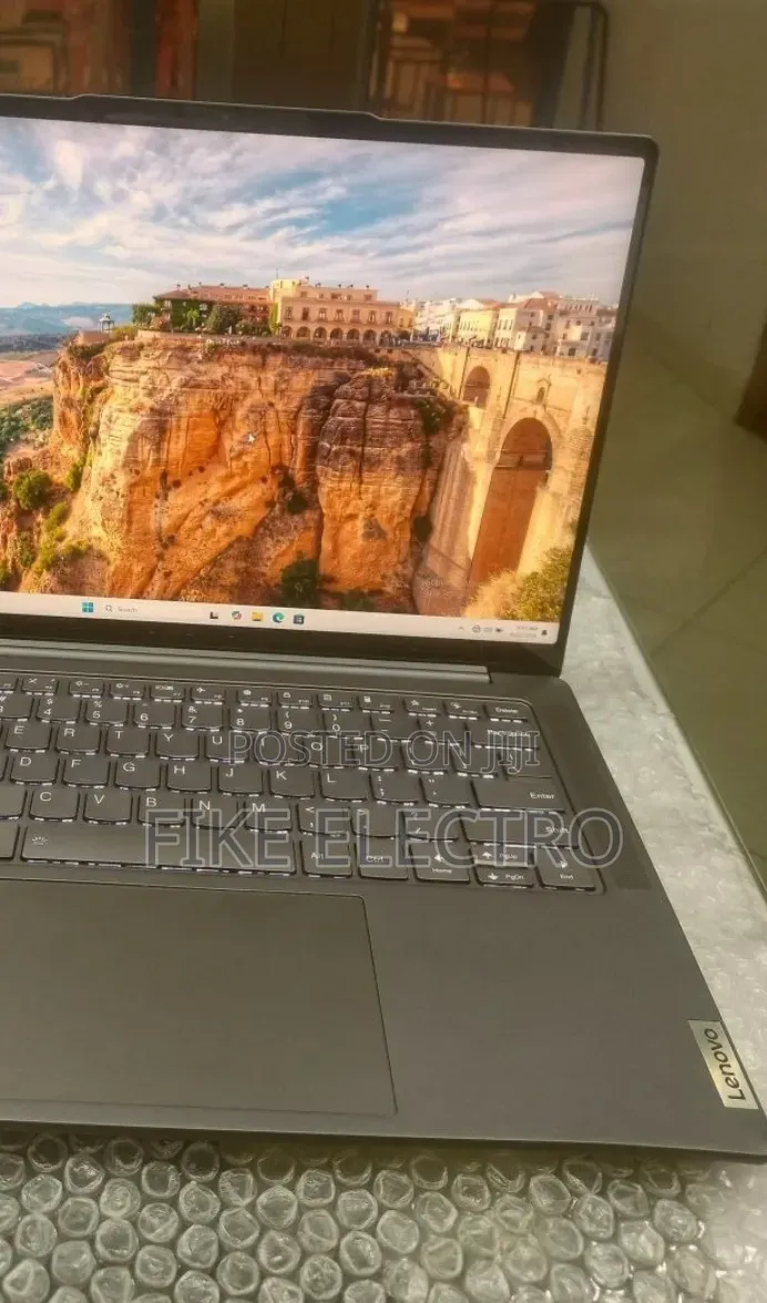 New Laptop Lenovo ThinkPad X1 Yoga Gen 8 32GB AMD Ryzen 7 SSD 1T