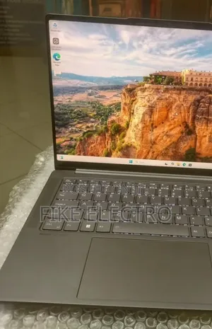 New Laptop Lenovo ThinkPad X1 Yoga Gen 8 32GB AMD Ryzen 7 SSD 1T