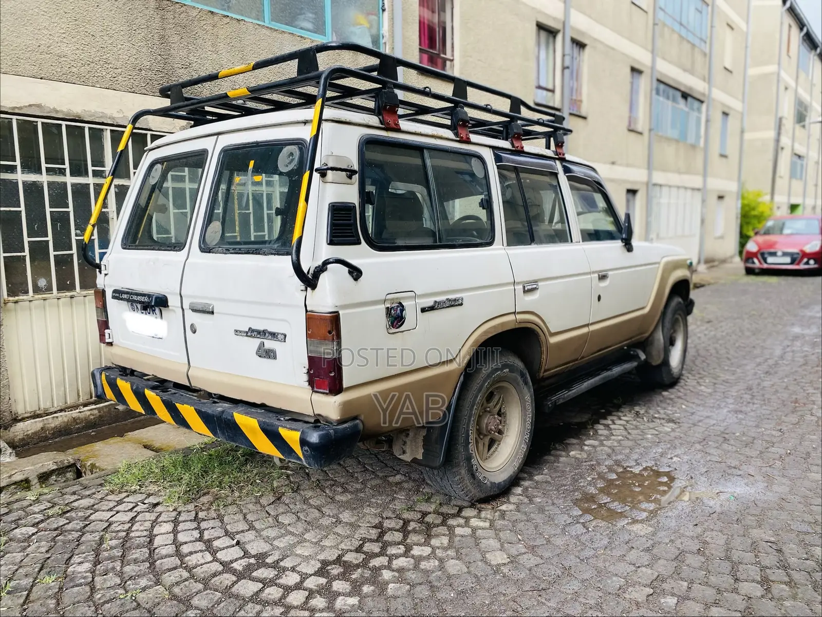 Toyota Land Cruiser 1989 White