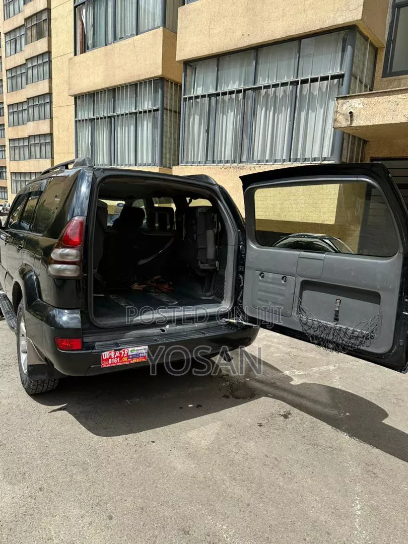 Toyota Land Cruiser Prado 2008 Black