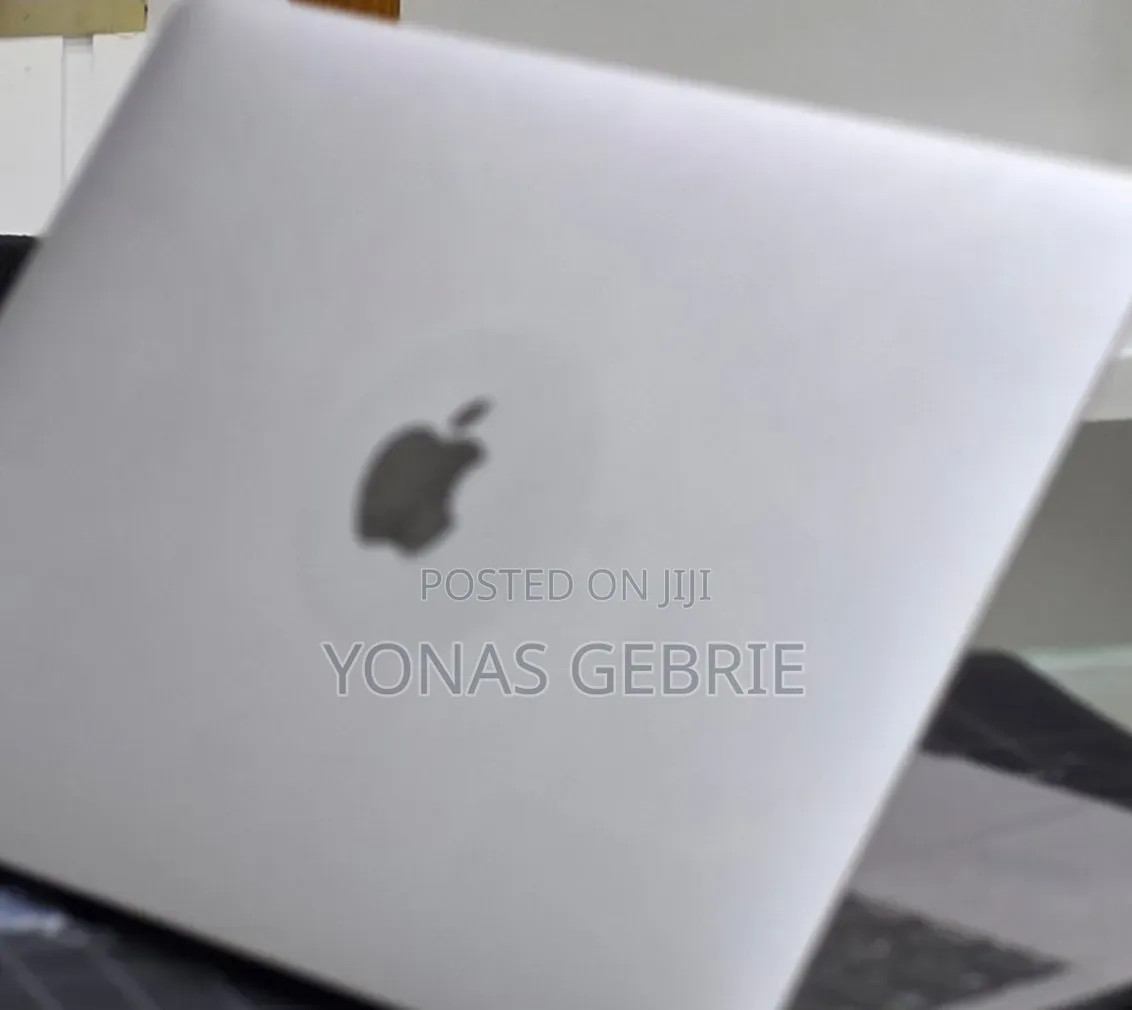 New Laptop Apple MacBook 16GB Intel Core i5 SSD 512GB