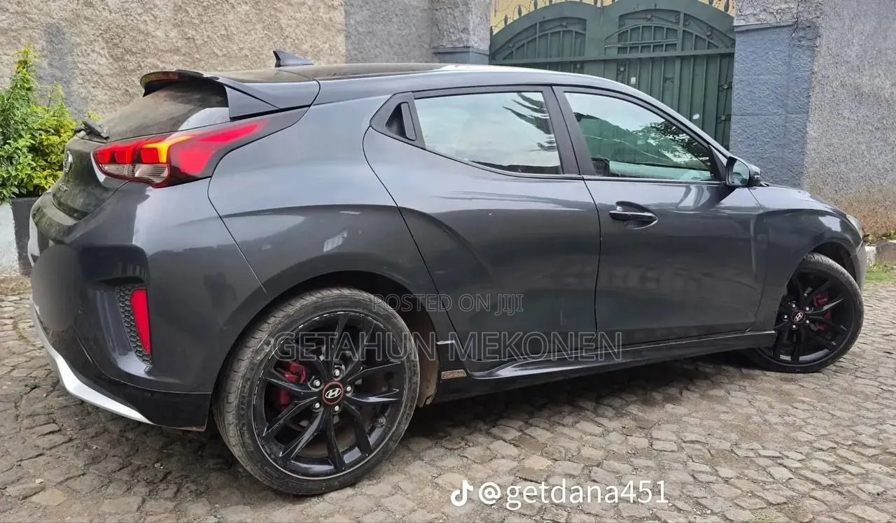 Hyundai Veloster 2019