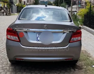 Suzuki Dzire 2022 Silver