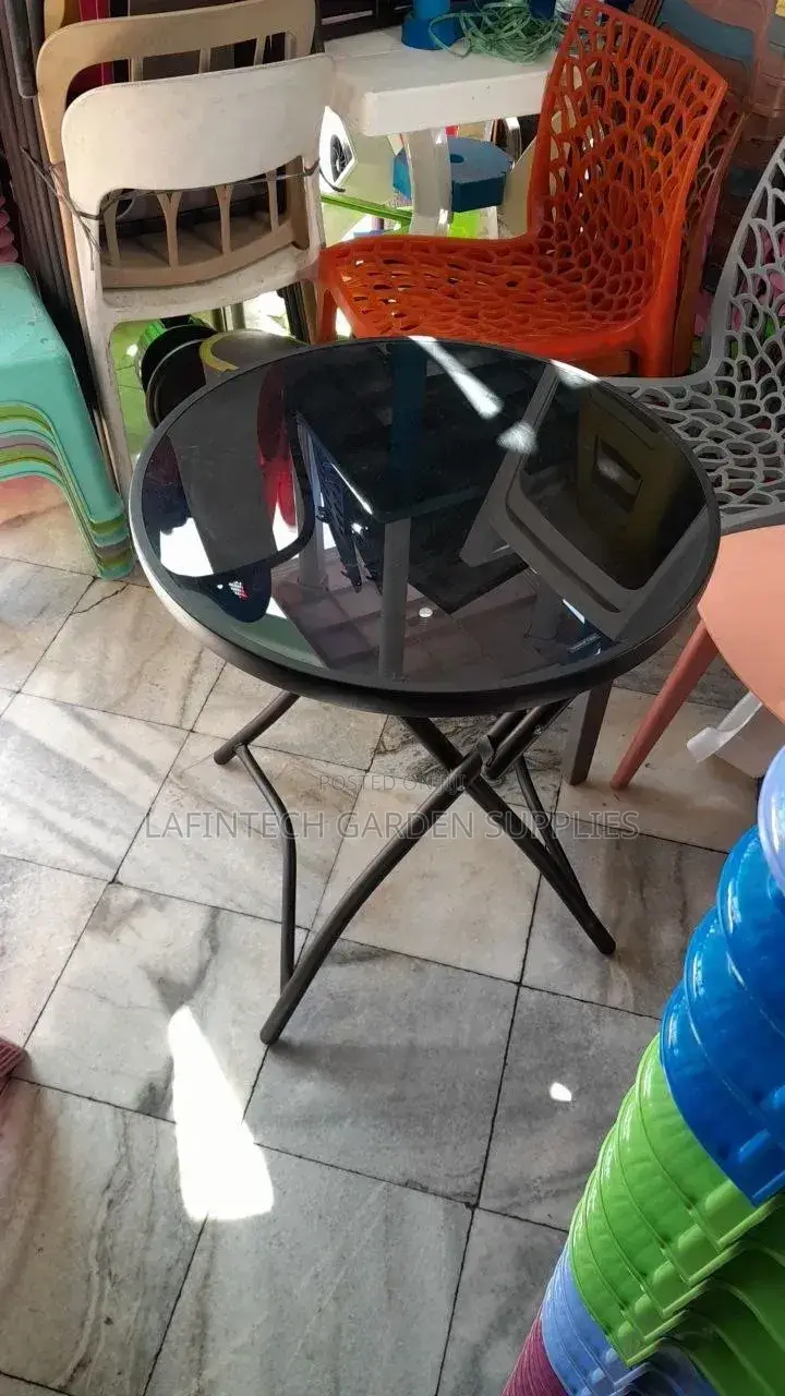 Cafe Table 60cm Diameter Foldable Glass Table
60×60 የሚታጠፍ ክብ ጠረጴዛ