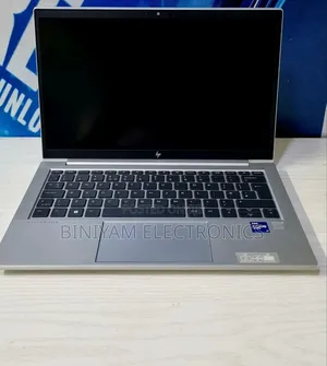New Laptop HP EliteBook 830 G8 16GB Intel Core i7 SSD 512GB