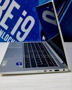 New Laptop HP EliteBook 830 G8 16GB Intel Core i7 SSD 512GB