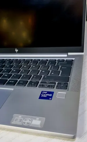 New Laptop HP EliteBook 830 G8 16GB Intel Core i7 SSD 512GB