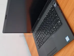 New Laptop Dell Latitude 7300 8GB Intel Core i7 SSD 256GB