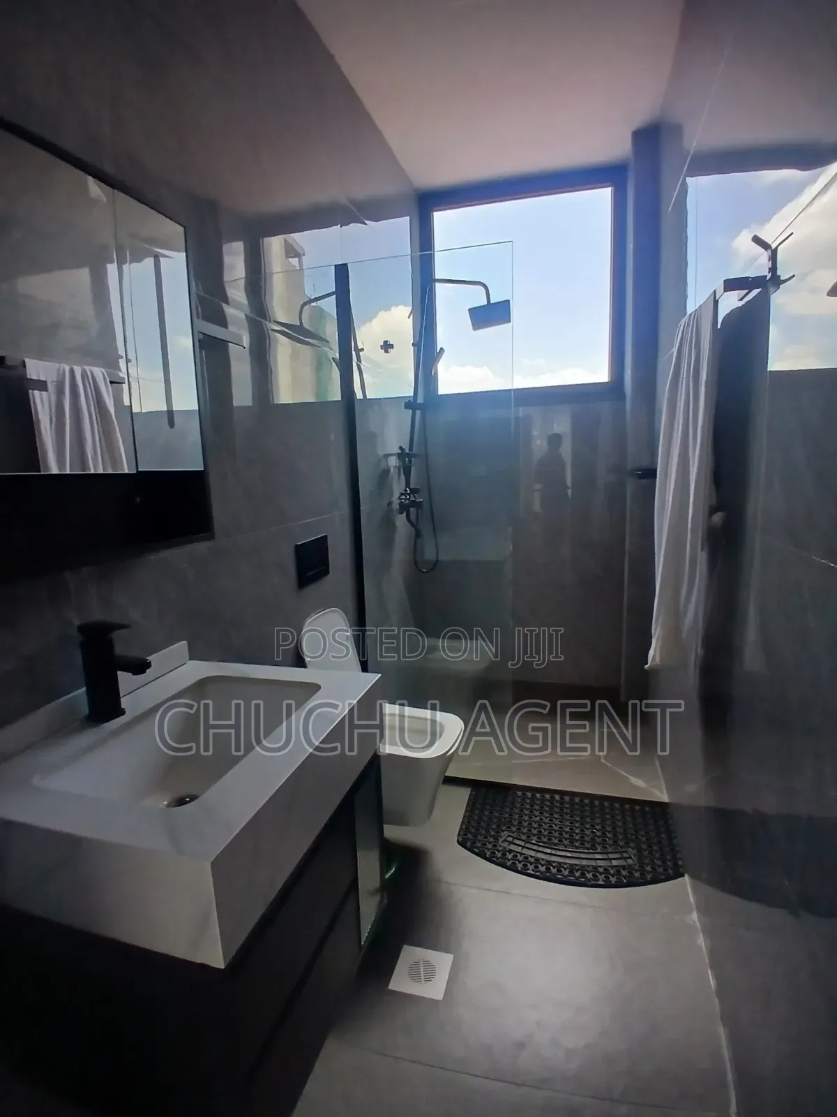 7bdrm House in Bole for sale