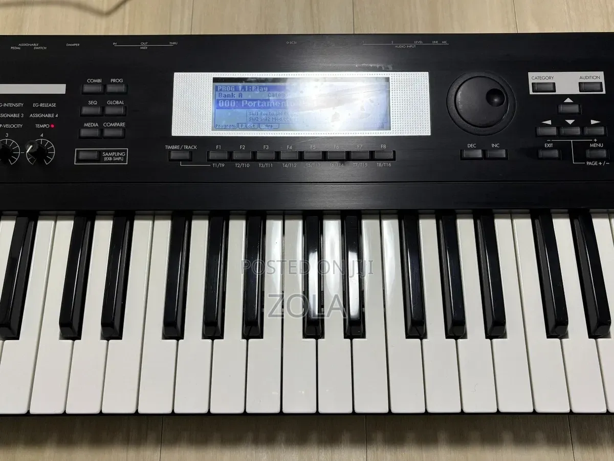 Korg Tr Music Keyboard
