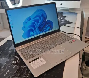 New Laptop HP Stream Notebook 16GB AMD Ryzen 5 SSD 256GB
