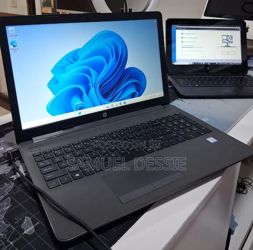 New Laptop HP Stream Notebook 8GB Intel Core i7 SSD 256GB